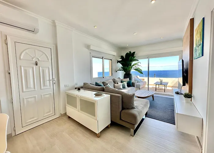 Bellavista Paradise Апартаменты *