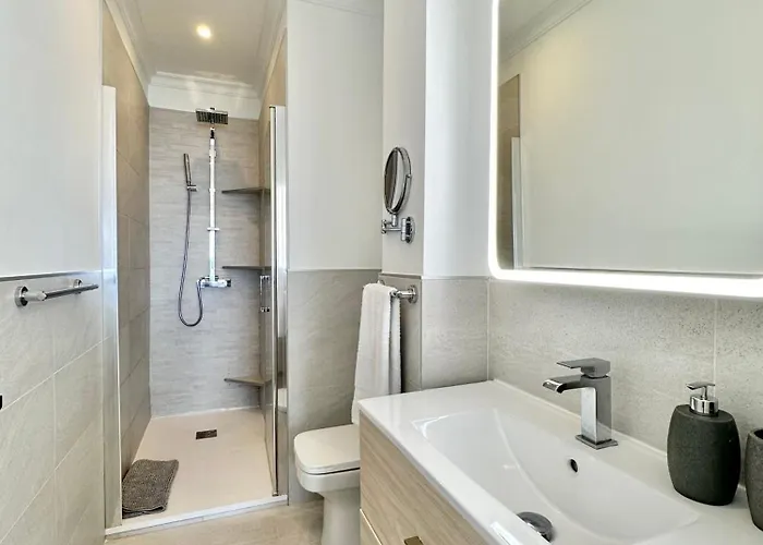 Bellavista Paradise Апартаменты *